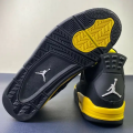 JORDAN 4 THUNDER 2023