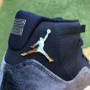 JORDAN 11 RETRO MIDNIGHT NAVY (W)