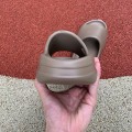 Yeezy Slides Earth Brown