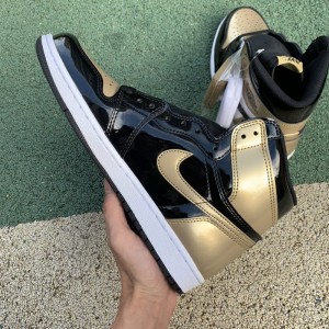 Jordan 1 Retro High OG NRG Gold Toe